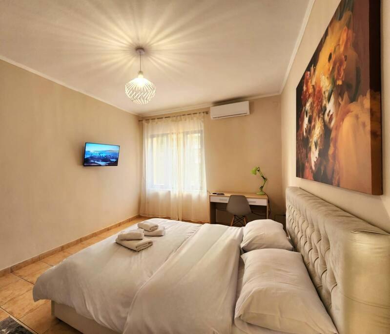Colosseo Gemtirana W/24h Checkin * Tirana