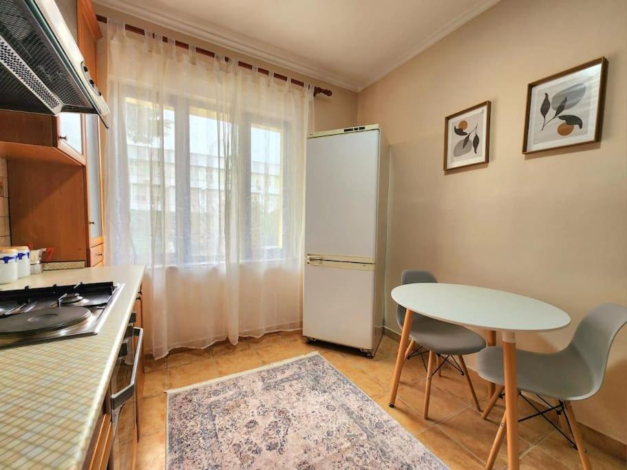 Colosseo Gemtirana W/24h Checkin Apartment *