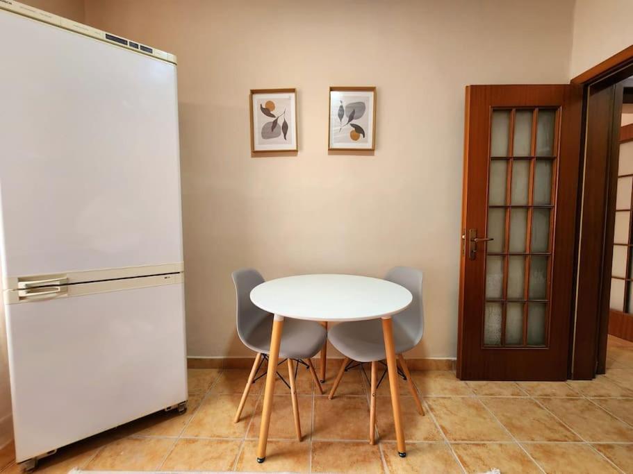 Apartment Colosseo Gemtirana W/24h Checkin Tirana