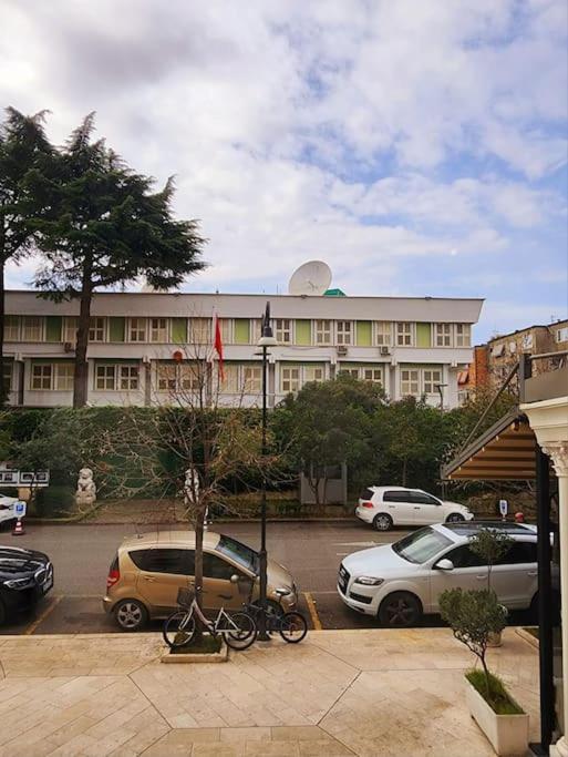 Colosseo Gemtirana W/24h Checkin Apartment